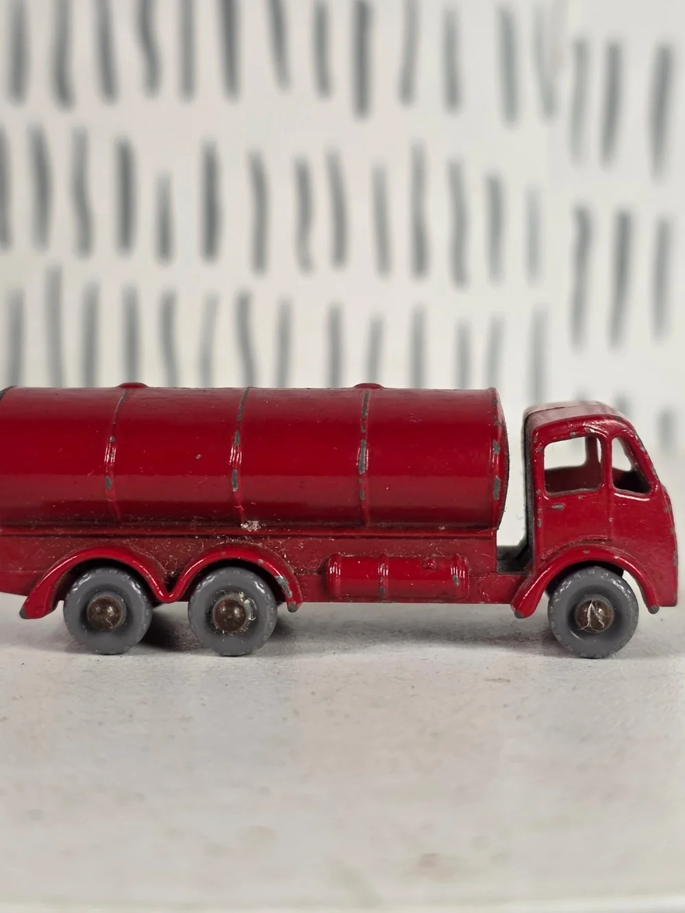 Vintage Matchbox 11b ERF Esso Tanker Lesney Made in England Grey Wheels